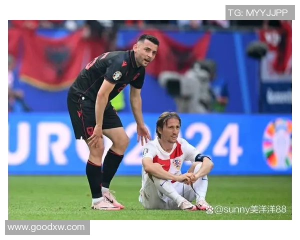 巴拉圭与澳洲U18青年队激战正酣谁能在友谊赛中胜出